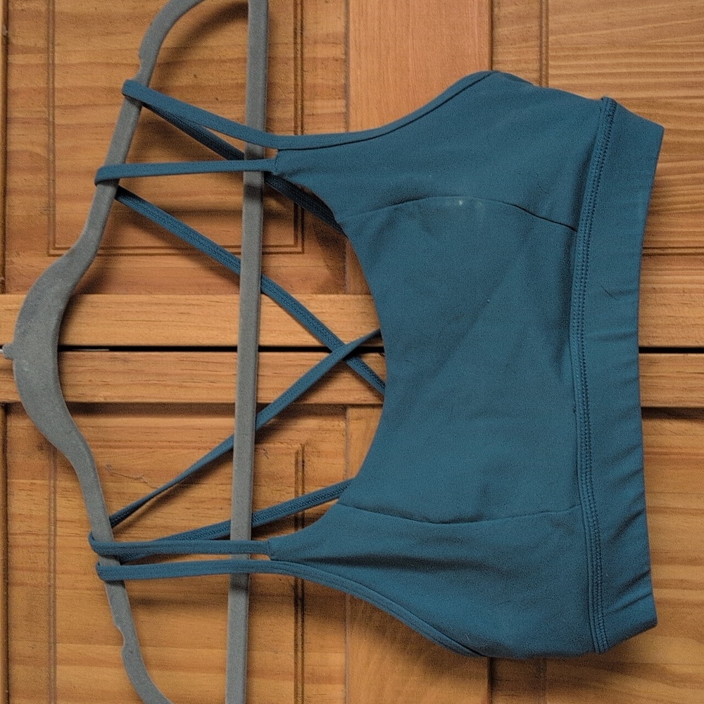 Born Primitive lotus sports bra